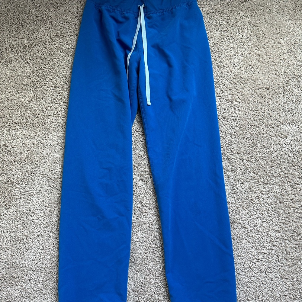 Figs Livingston Royal Blue